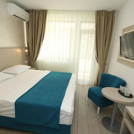 Hotel Delfin 马马亚 外观 照片