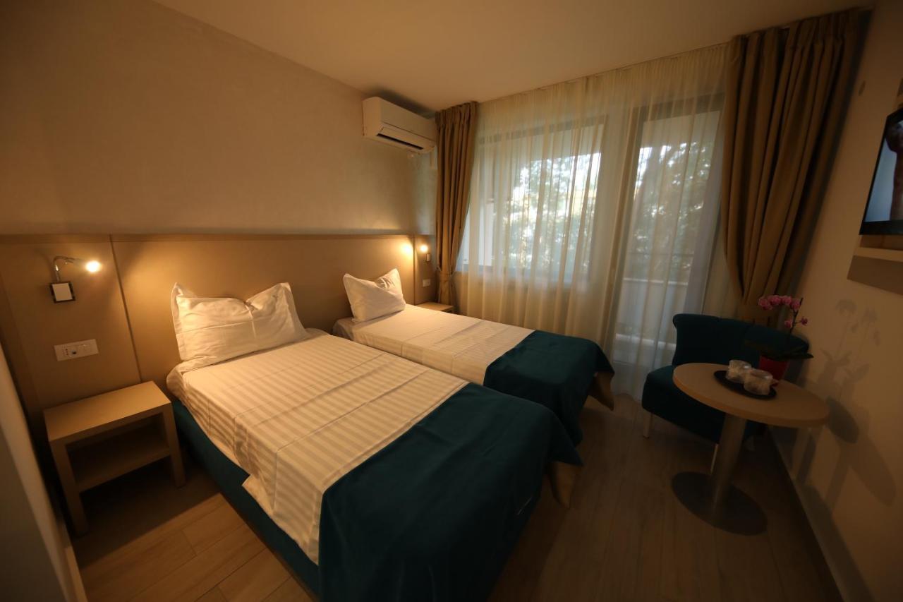 Hotel Delfin 马马亚 外观 照片
